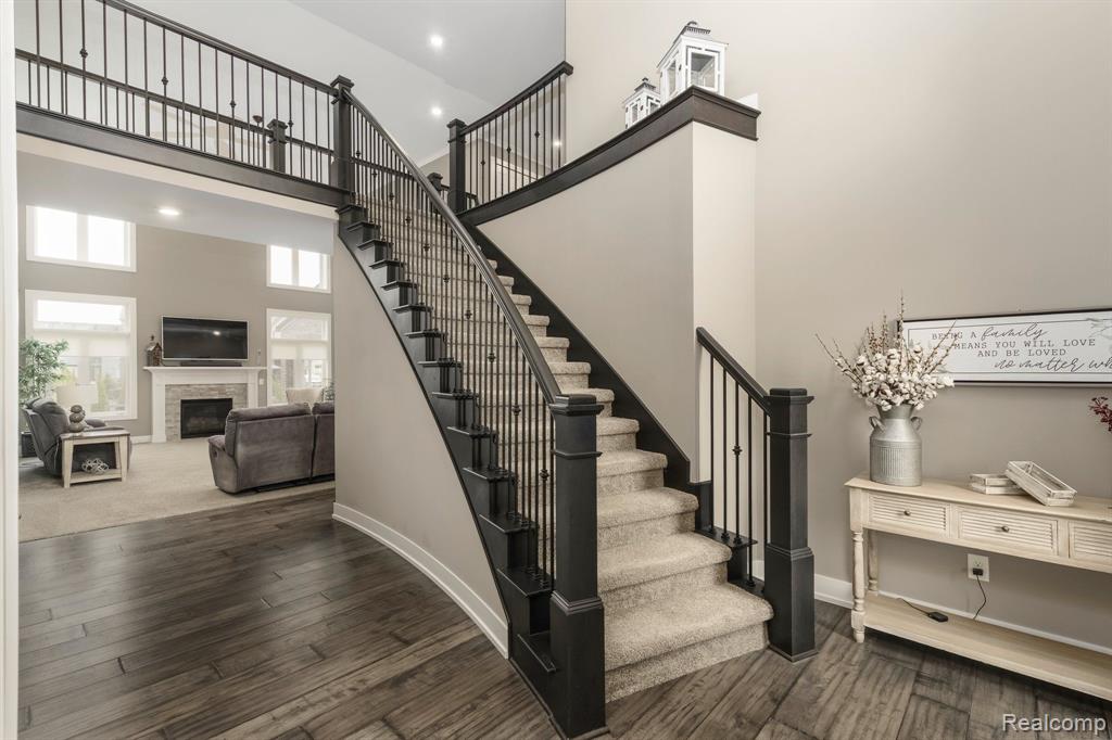 54678 BLACK HILLS Lane, Utica, MI 48316 — Photo 13