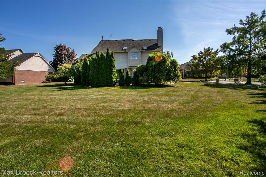 6817 Woodcrest Drive, Troy, MI 48098 — Photo 59