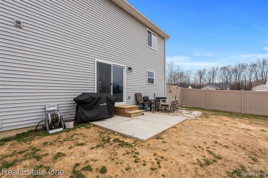 2273 Apple Tree Drive, Burton, MI 48519 — Photo 39