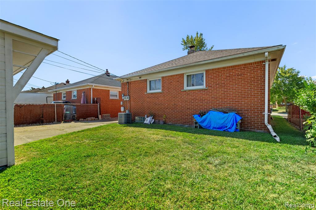 524 Pagel Avenue, Lincoln Park, MI 48146 — Photo 24