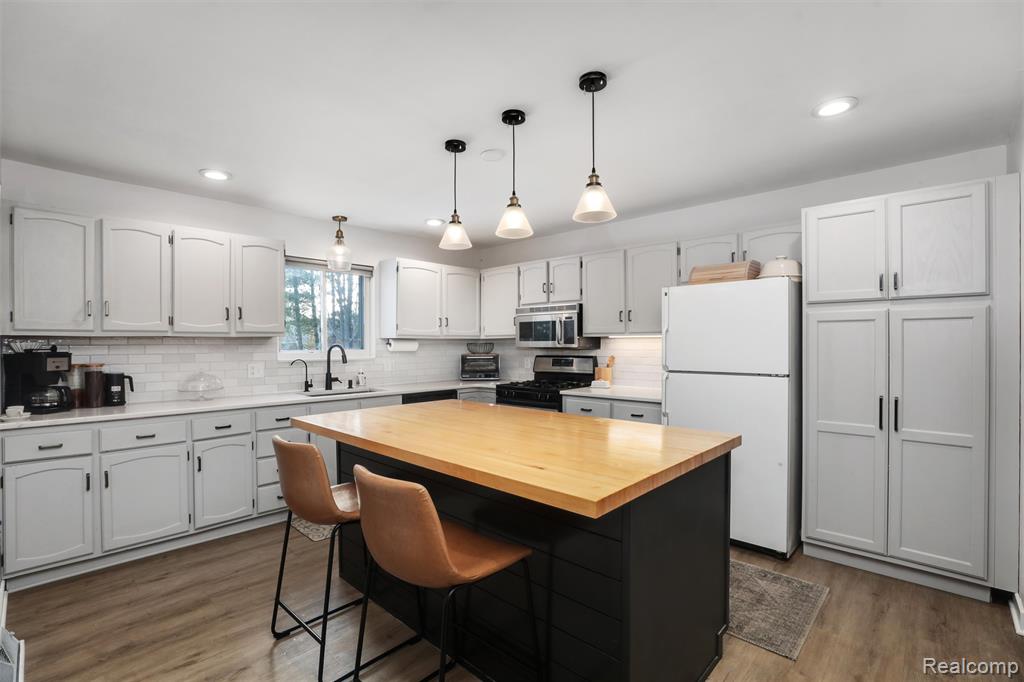 43220 Riggs Road, Van Buren, MI 48111 — Photo 18
