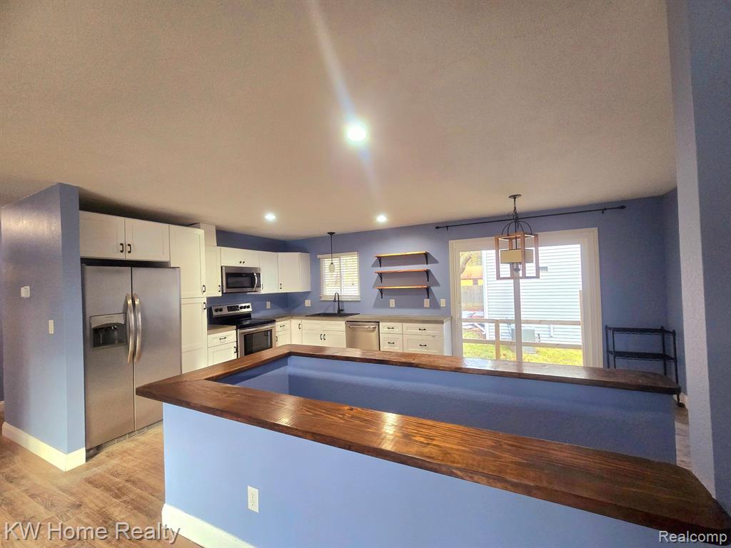 400 CLARENDON Street, Ann Arbor, MI 48103 — Photo 8