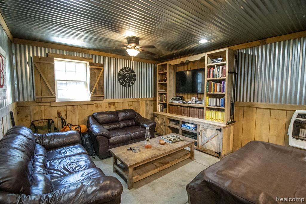 12595 N Budd Road, Burt, MI 48417 — Photo 42