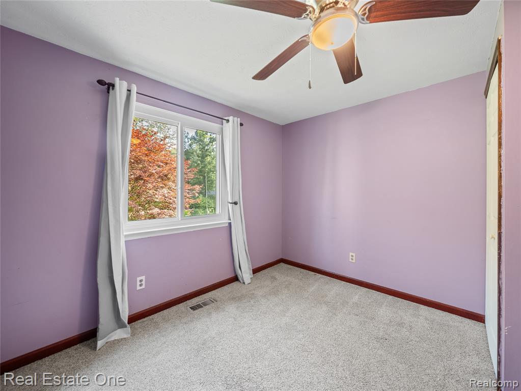 9425 Galatian Drive, Whitmore Lake, MI 48189 — Photo 9
