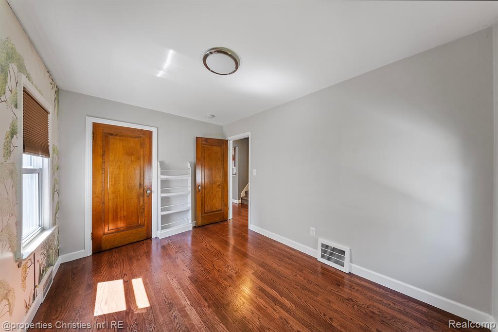 972 HARVARD Road, Berkley, MI 48072 — Photo 16