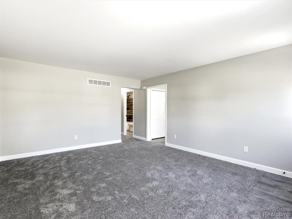 2971 Beach Road, Port Huron, MI 48060 — Photo 6