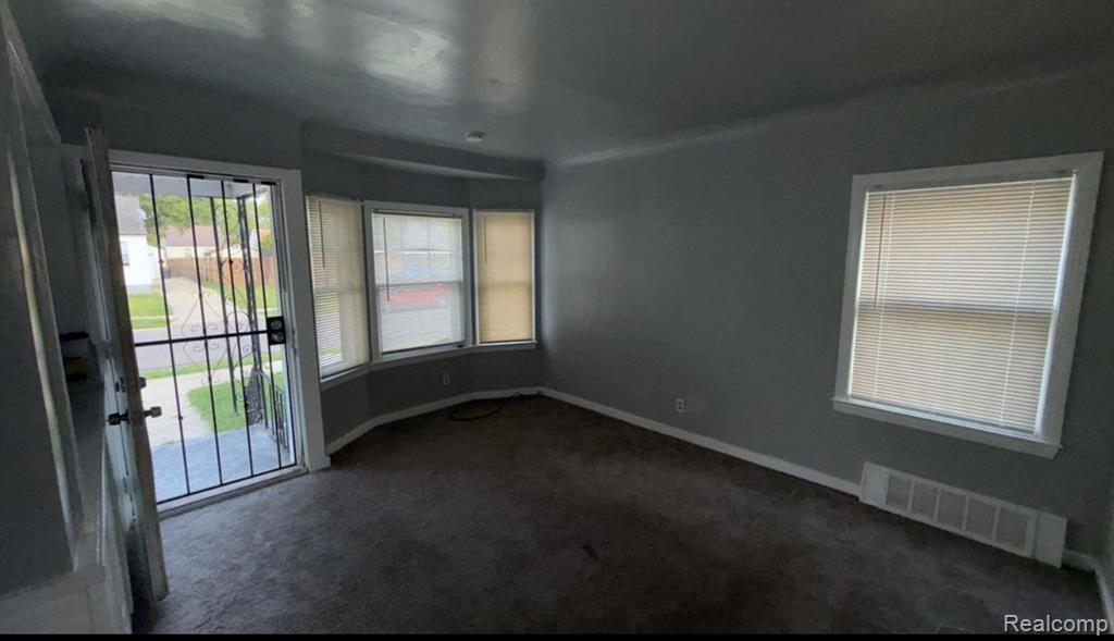 6387 Warwick Street, Detroit, MI 48228 — Photo 2