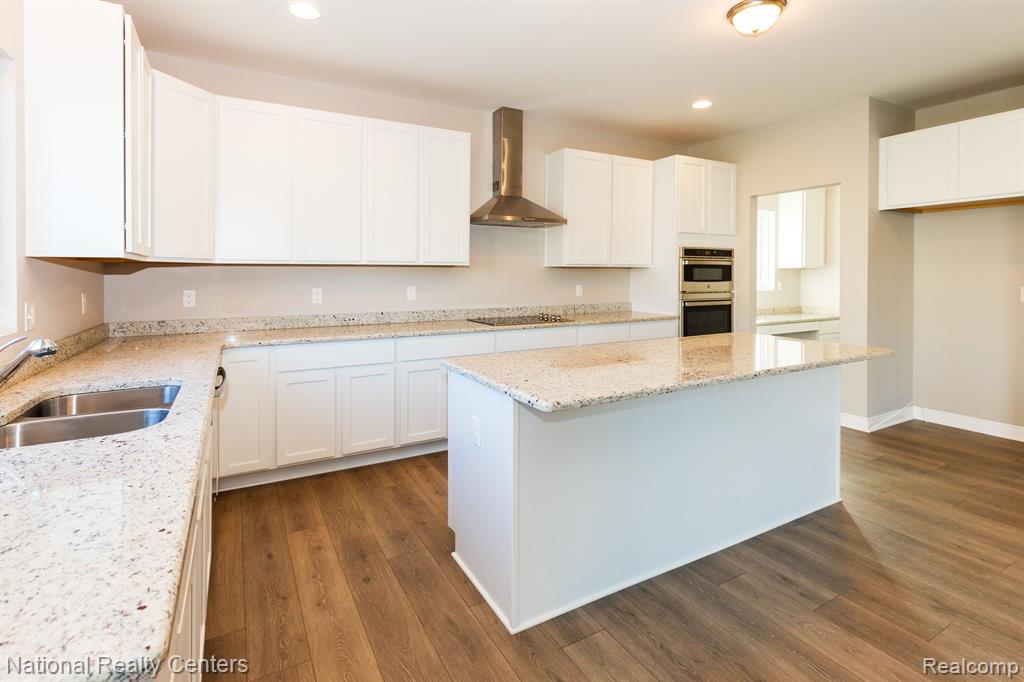 53188 Woodland Meadows Drive, Chesterfield, MI 48047 — Photo 7