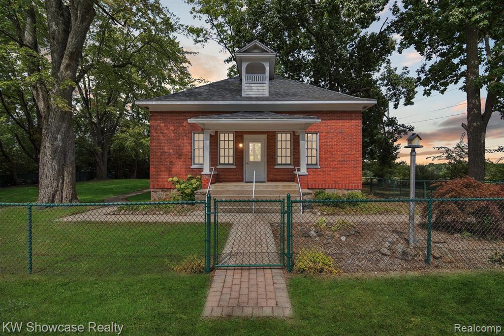 11000 Dexter Chelsea Road, Dexter, MI 48130 — front exterior