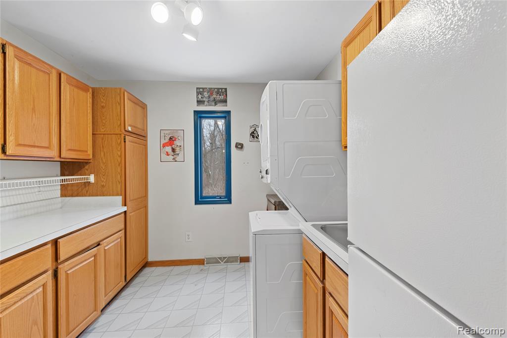 50801 Warren Road, Canton, MI 48187 — Photo 18