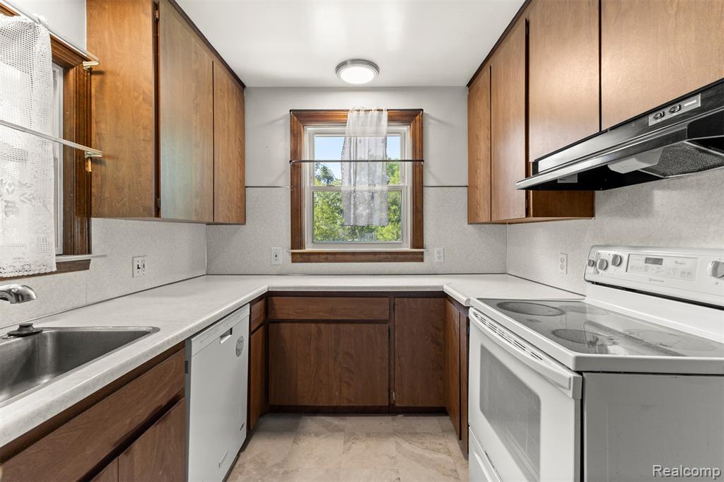 785 Tromley Street, Inkster, MI 48141 — Photo 10