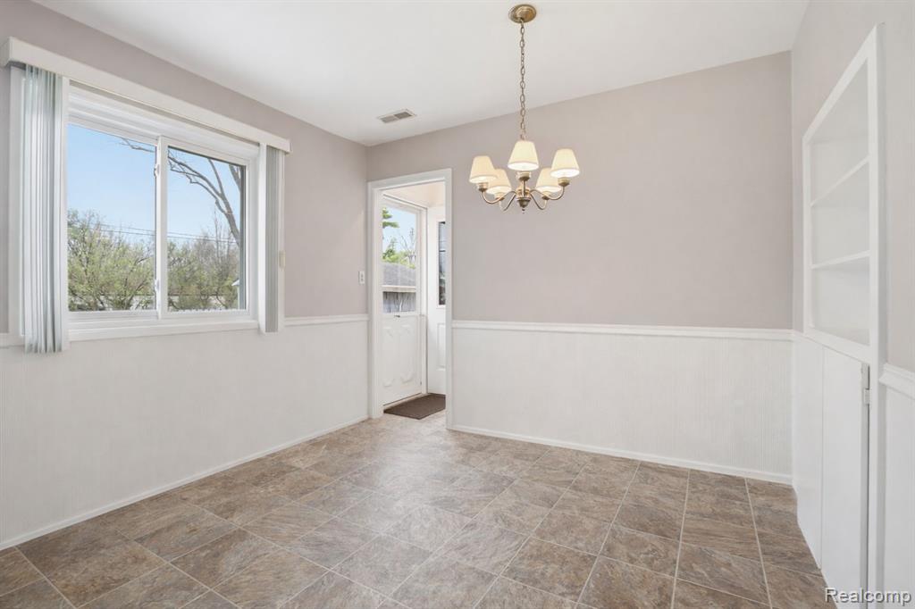 5221 Worchester Drive, Swartz Creek, MI 48473 — Photo 31