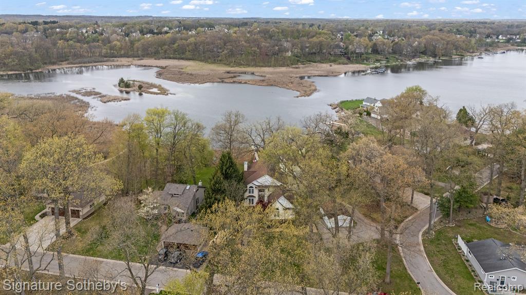 5027 GROVER Drive, Brighton, MI 48116 — Photo 64
