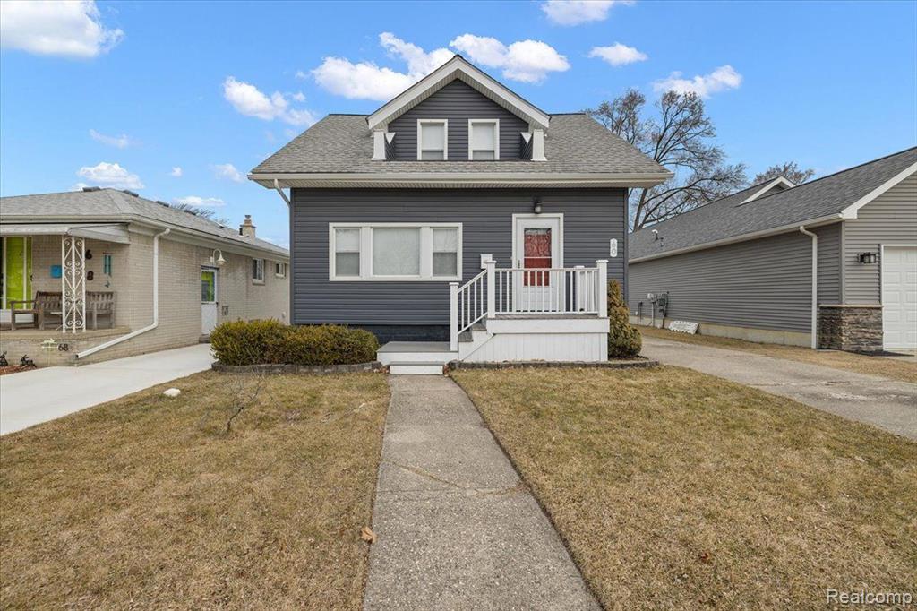 60 W Elmwood Avenue, Clawson, MI — Photo 2