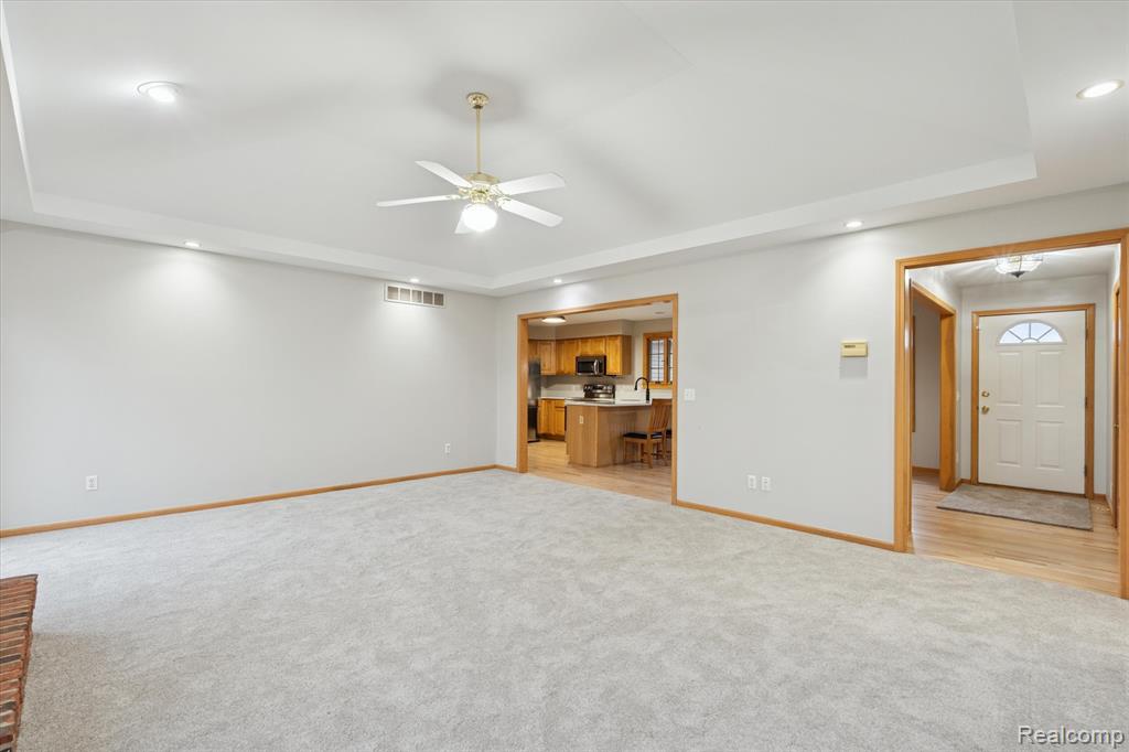 7183 Miller Lane, Grand Blanc, MI 48439 — Photo 9
