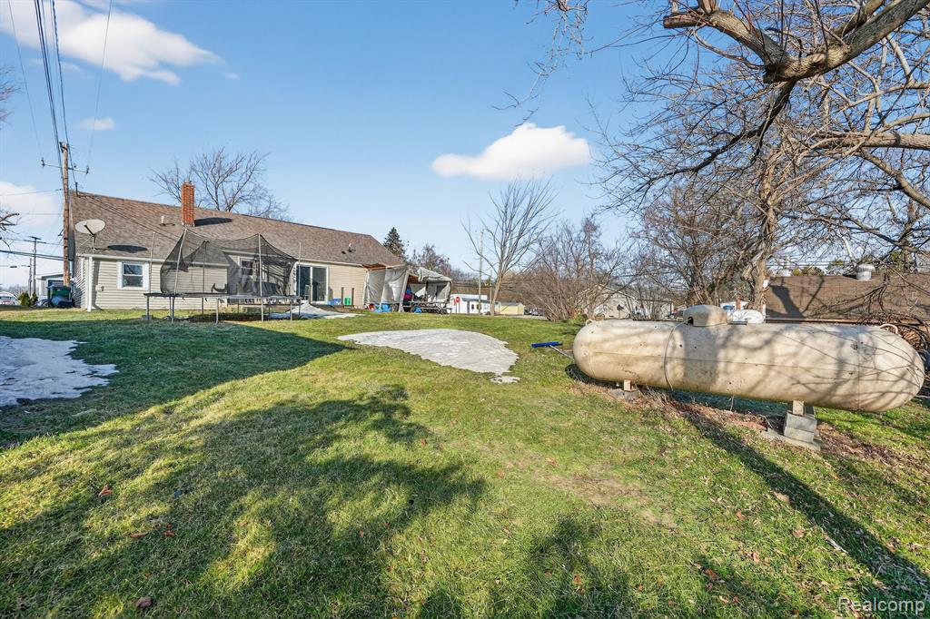 6015 Jeddo Road, MI 48032 — Photo 14