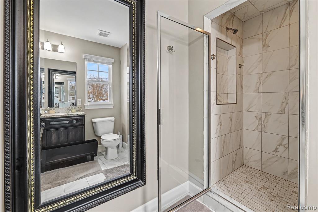 910 McLean Avenue, Royal Oak, MI 48067 — Photo 40