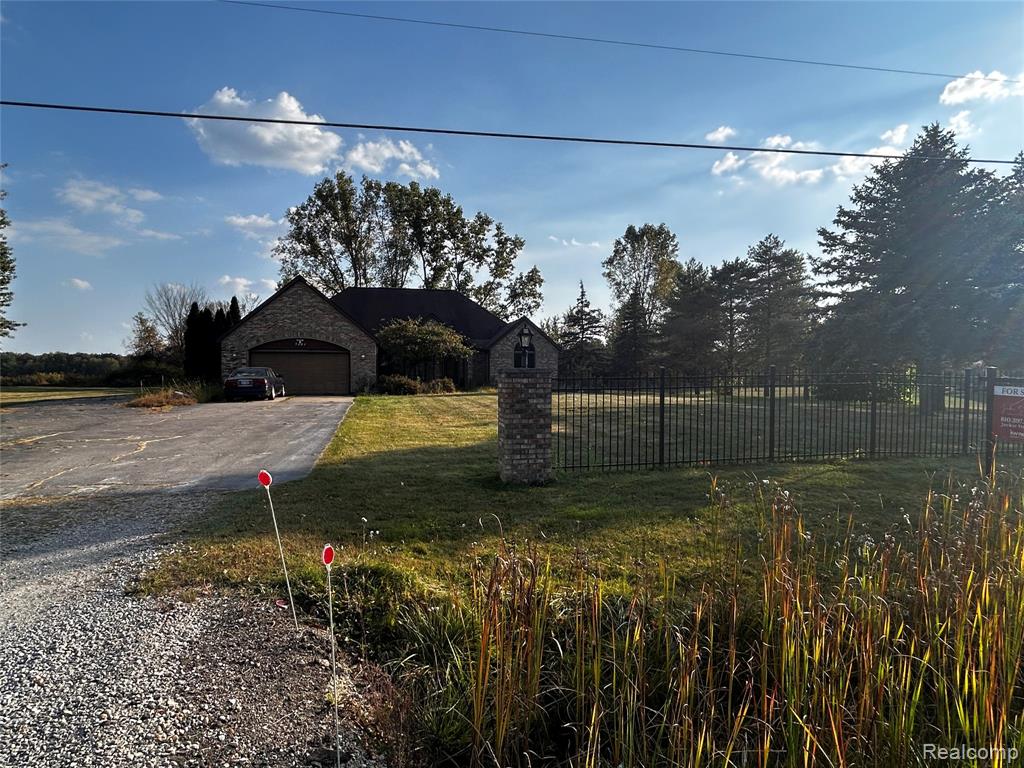 7407 Beecher Road, Flint, MI 48532 — Photo 25