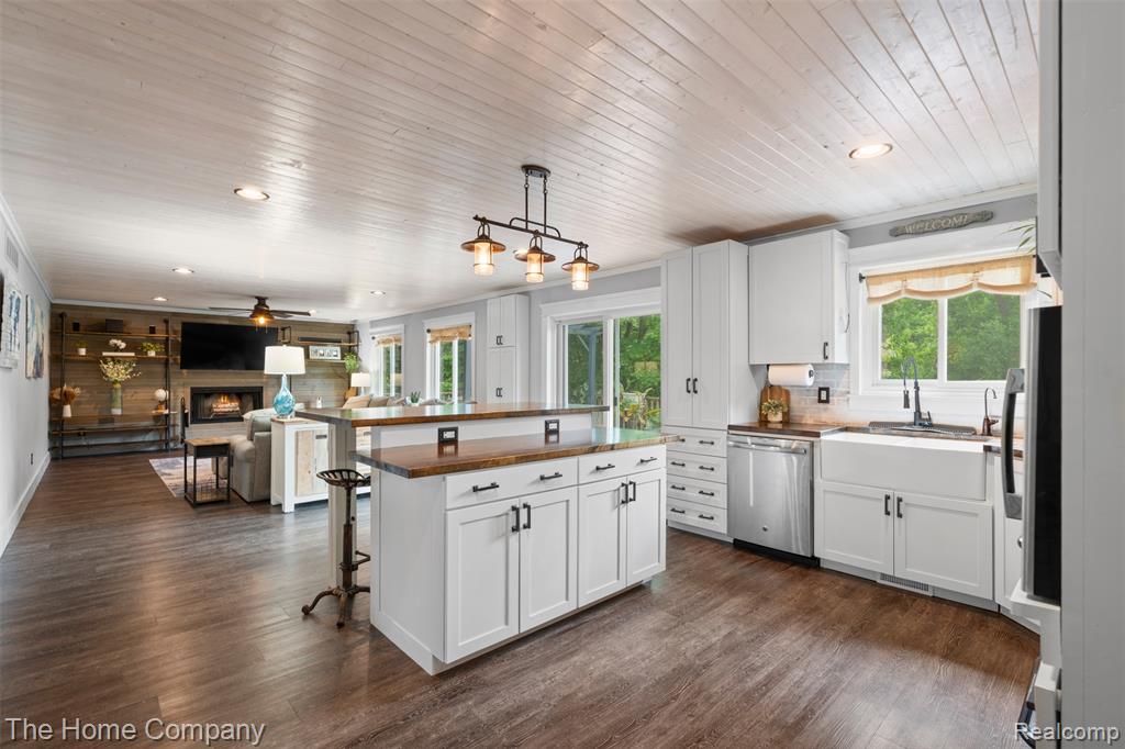 8320 Constitution Boulevard, Pinckney, MI 48169 — Photo 16