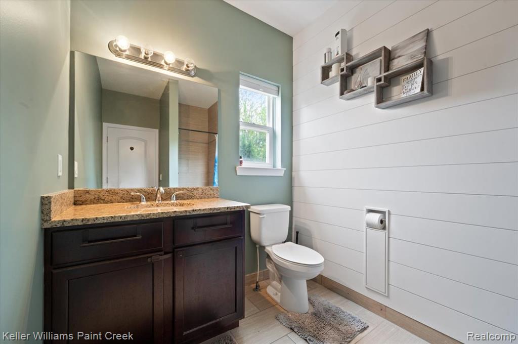 915 Harris Drive, Troy, MI 48083 — Photo 28