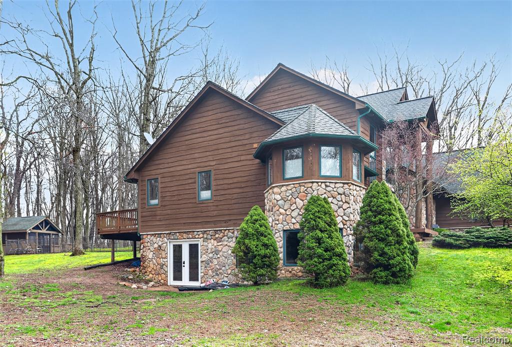 1960 Eastons Trail, Highland, MI — Photo 3