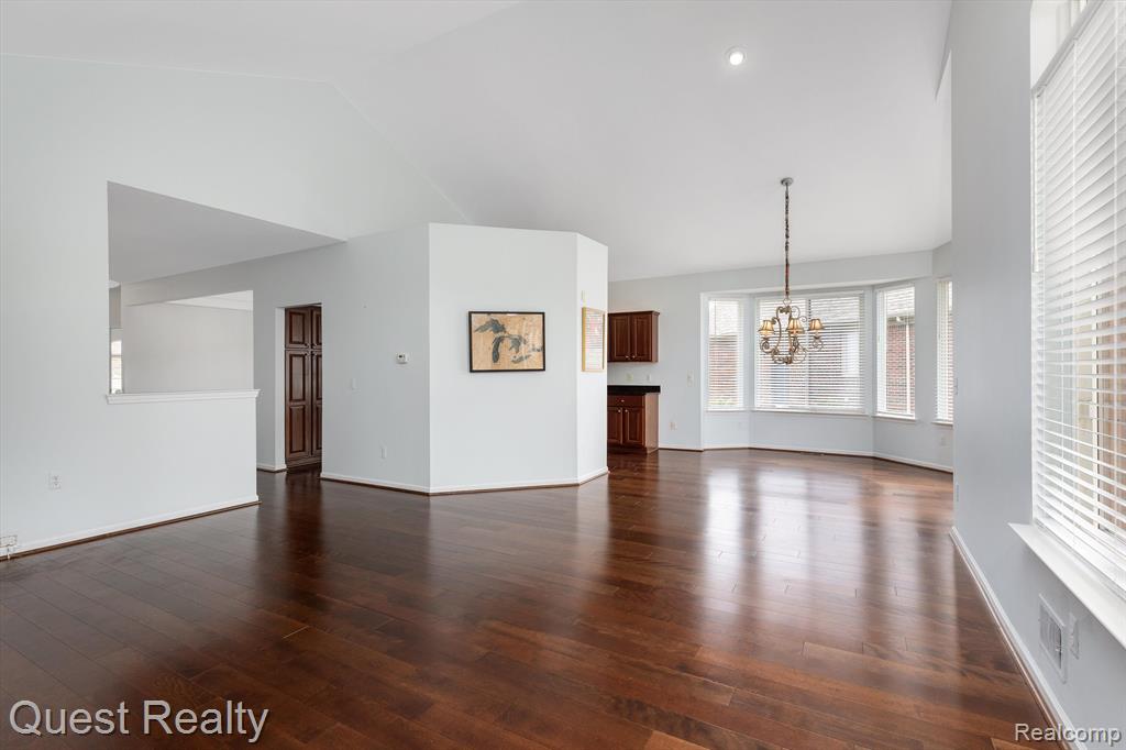 49807 Sable Creek Drive, Macomb, MI 48042 — Photo 11