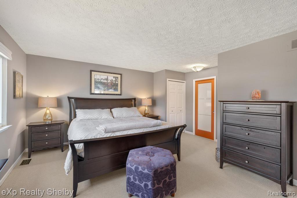 691 BARCLAY Drive, Troy, MI 48085 — Photo 26