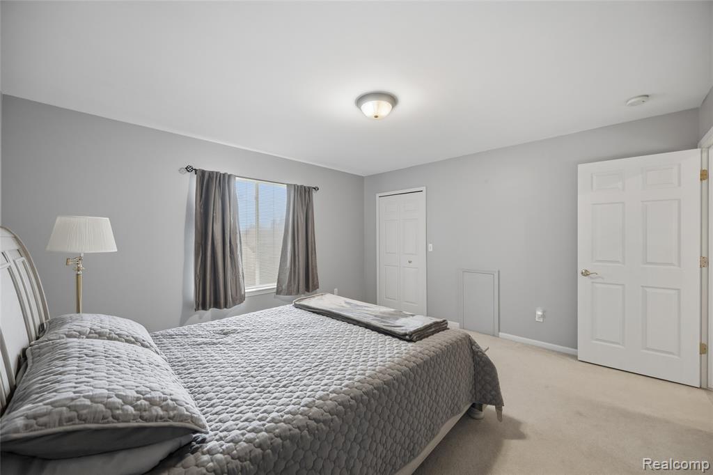 42453 Willsharon Street, Sterling Heights, MI 48314 — Photo 23