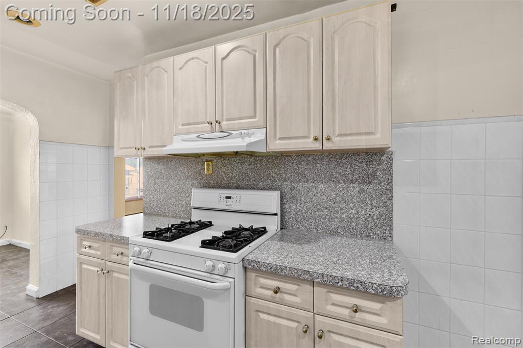 4265 Calhoun Street, Dearborn, MI 48126 — Photo 11
