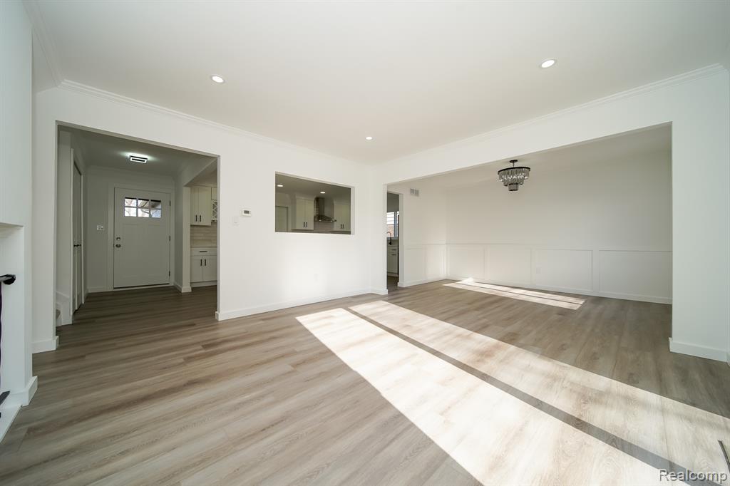 4060 Franklin Park Drive, Sterling Heights, MI 48310 — Photo 22
