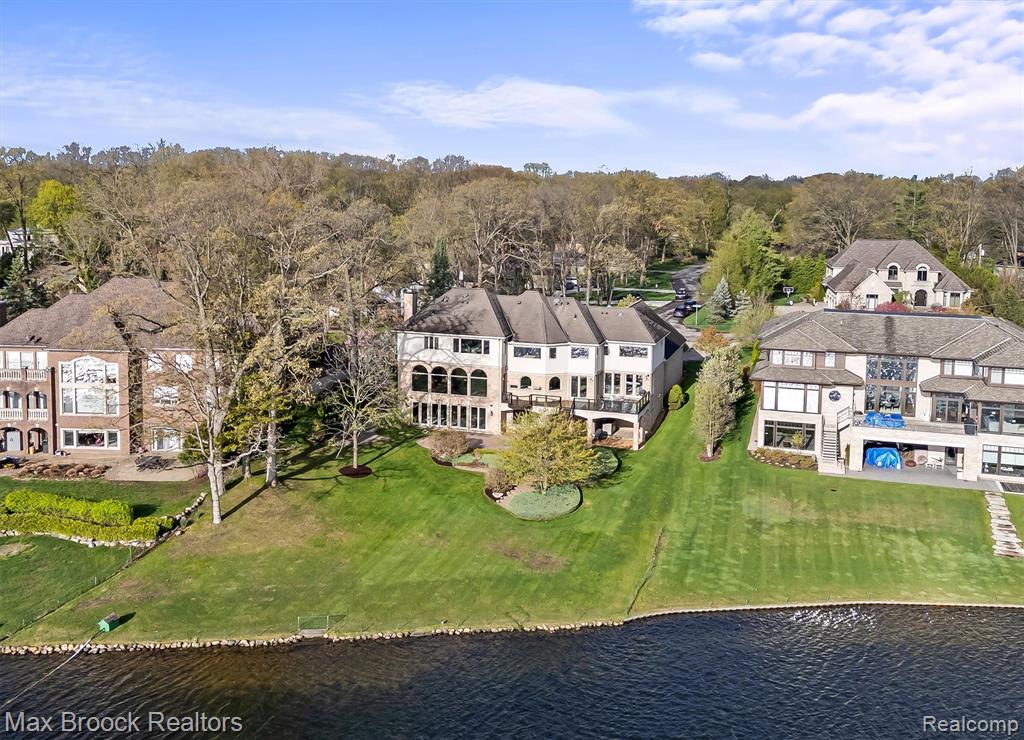 1832 Long Lake Shore Drive, Bloomfield Hills, MI 48302 — Photo 75