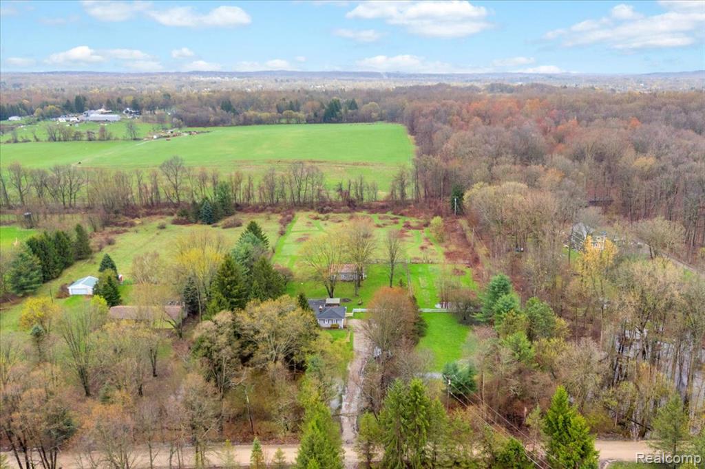 4360 Sherwood Road, Ortonville, MI 48462 — Photo 35