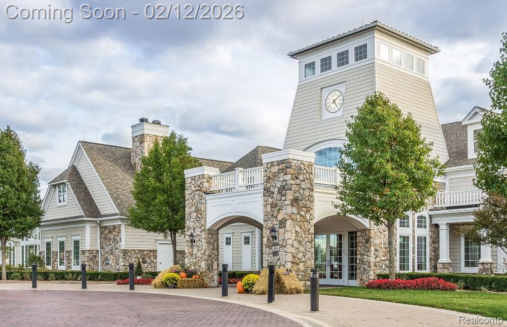 9431 Pine Valley Drive, Grand Blanc, MI, 48439