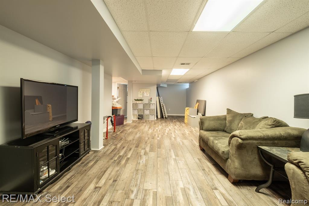 15242 Weller Court, Holly, MI 48442 — Photo 30
