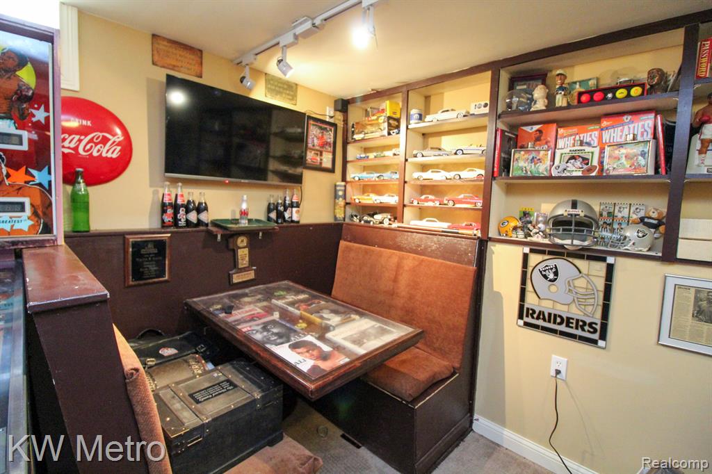 47037 REENE Drive, Belleville, MI 48111 — Photo 54