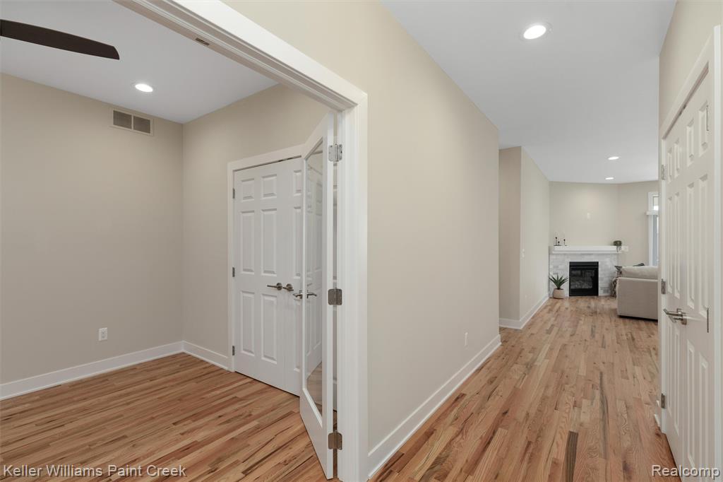 7955 Jordan Drive, Waterford, MI 48327 — Photo 6