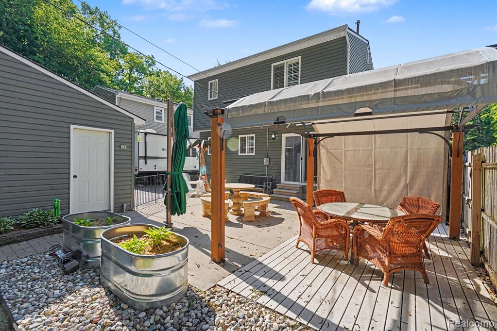 3544 Fort Drive, Waterford, MI 48328 — Photo 28