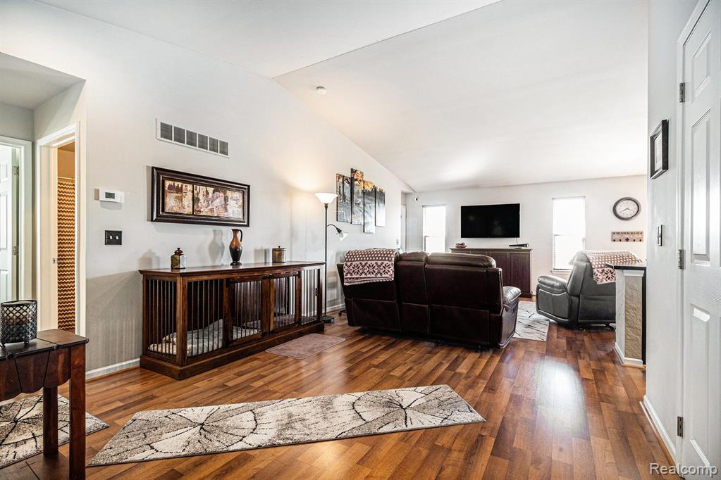 6922 POPLAR Drive, Ypsilanti, MI 48197 — Photo 5