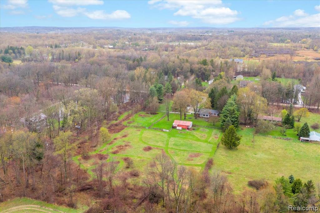4360 Sherwood Road, Ortonville, MI 48462 — Photo 37
