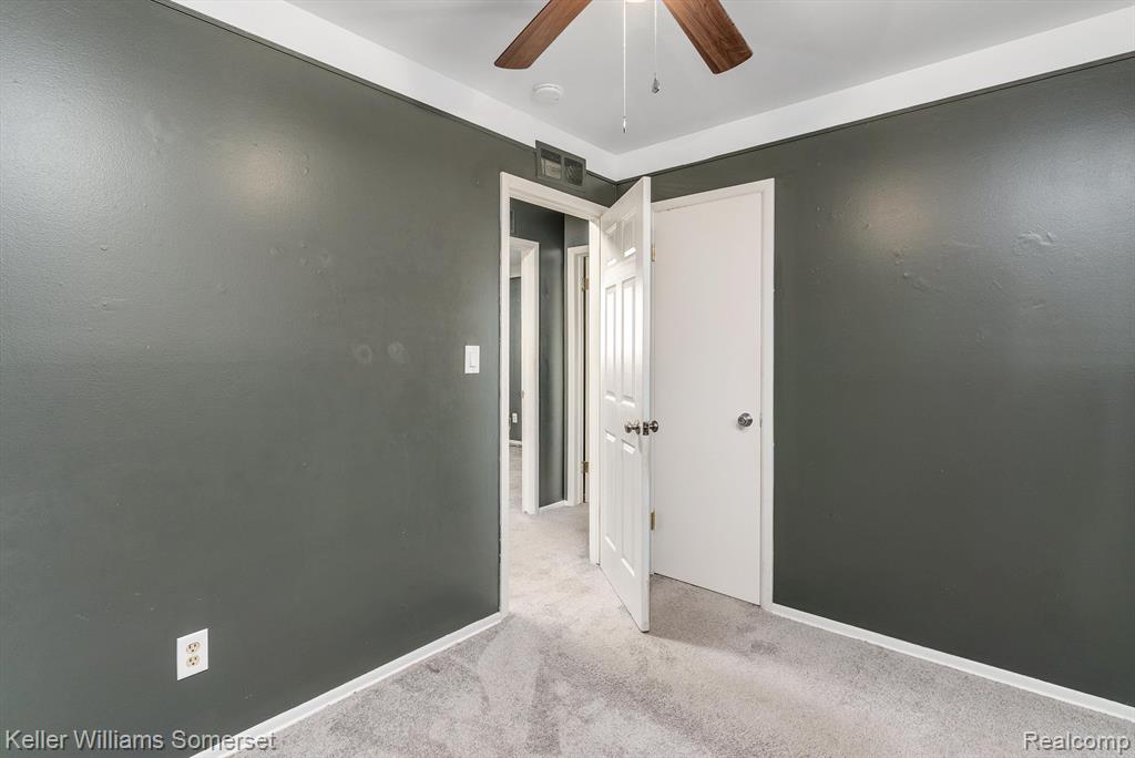 788 CLEOPHUS Parkway, Lincoln Park, MI 48146 — Photo 14