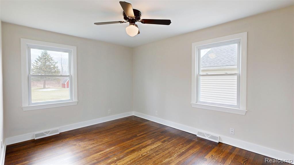 4469 W Coldwater Road, Flint, MI 48504 — Photo 33