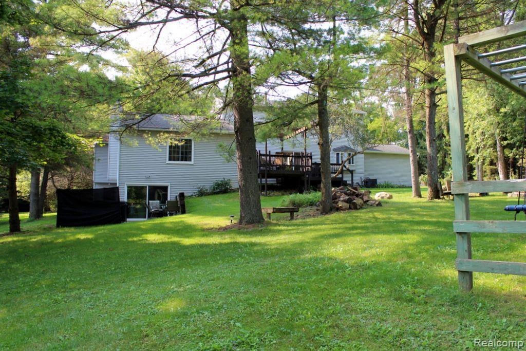 8620 RATTALEE LAKE Road, Clarkston, MI 48348 — Photo 35