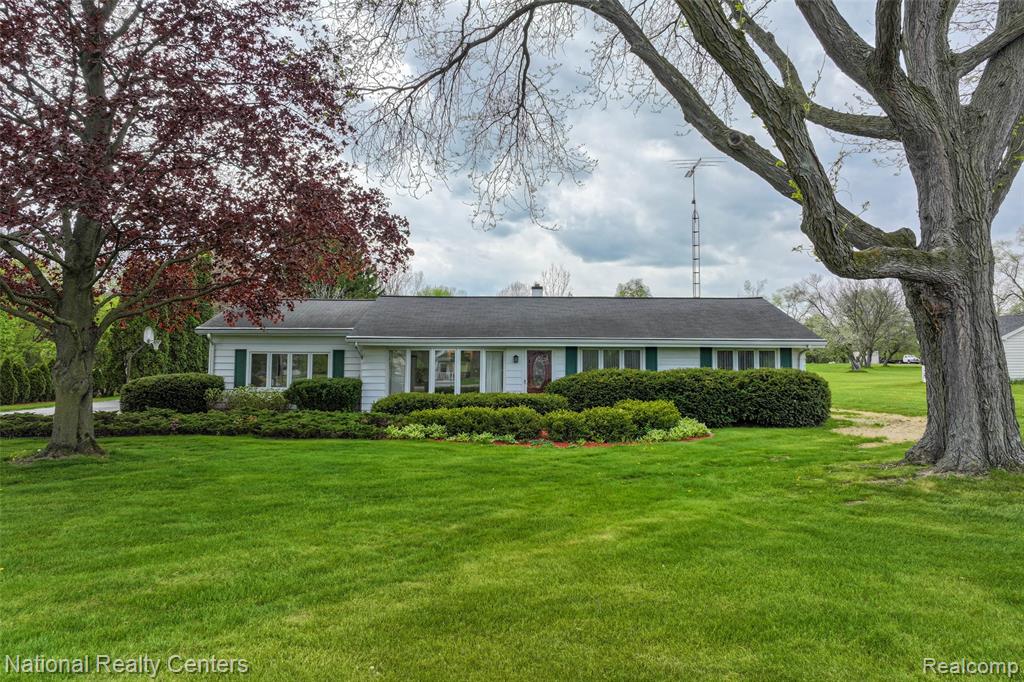 4347 N Gale Road, Davison, MI 48423 — front exterior