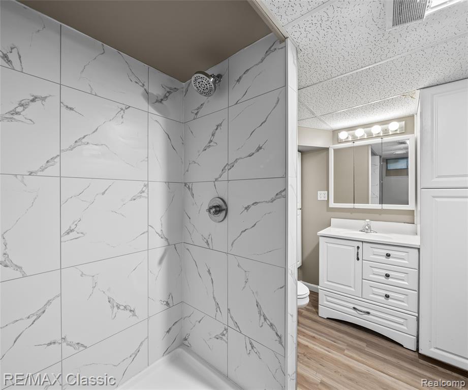 9951 Berwyn, Redford, MI 48239 — Photo 32
