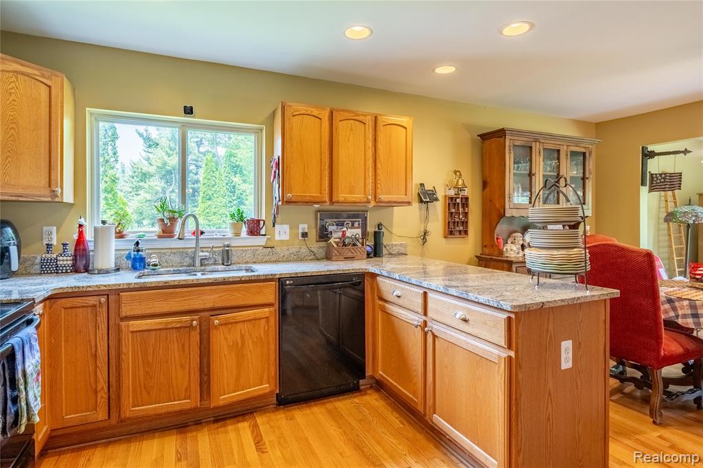 6327 SEQUOIA Drive, Ypsilanti, MI 48197 — Photo 19