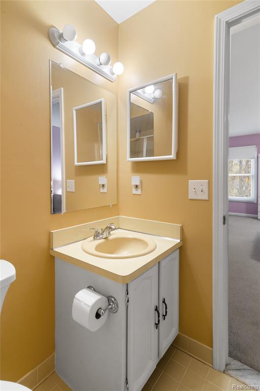5023 Meadowbrook Drive, West Bloomfield, MI — Photo 17