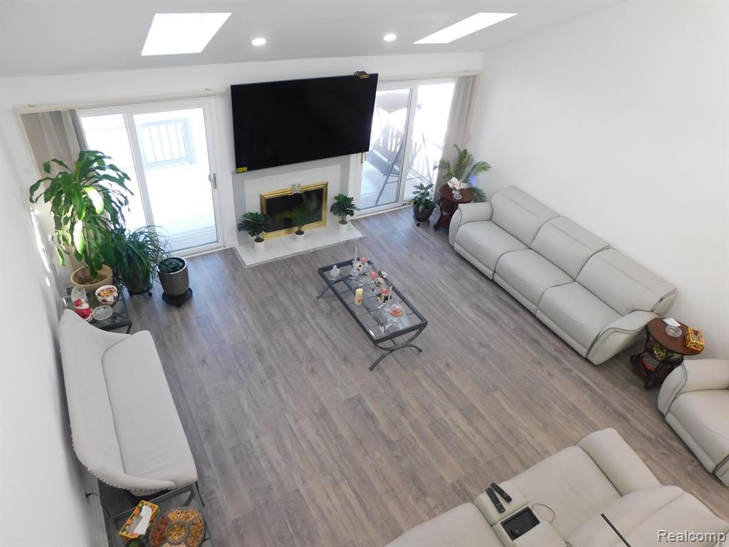 43175 W KIRKWOOD Drive, Clinton Twp, MI 48038 — Photo 21