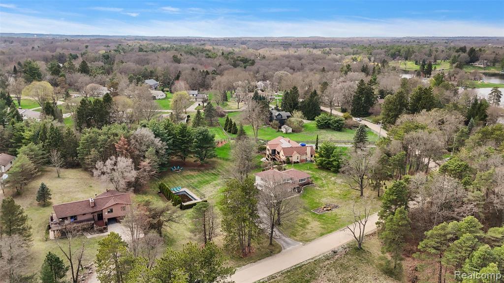 125 Cayuga Road, Lake Orion, MI 48362 — Photo 38