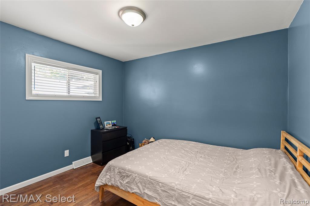 6030 Sun Valley Drive, Grand Blanc, MI 48439 — Photo 19