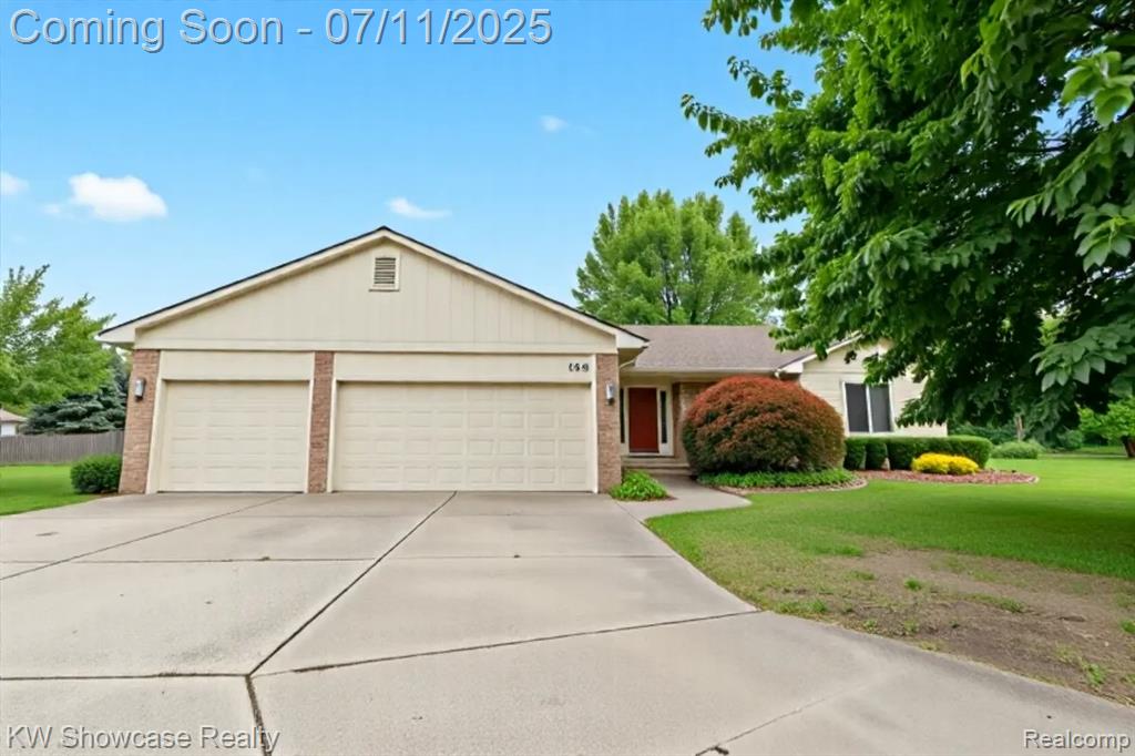 773 Sibley Court, Wixom, MI 48393 — front exterior